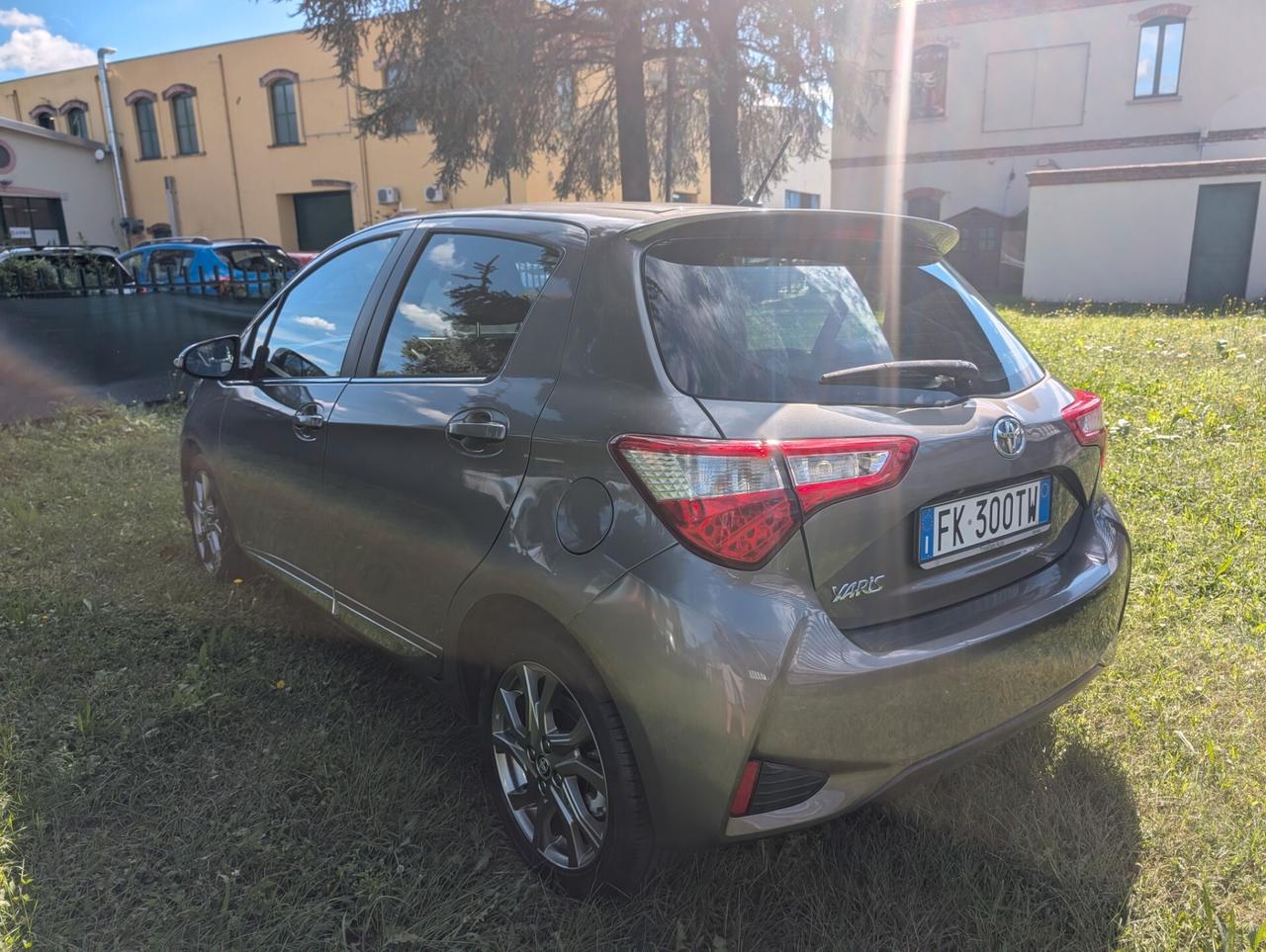Toyota Yaris 1.0 5 porte Lounge UNICO PROPRIETARIO