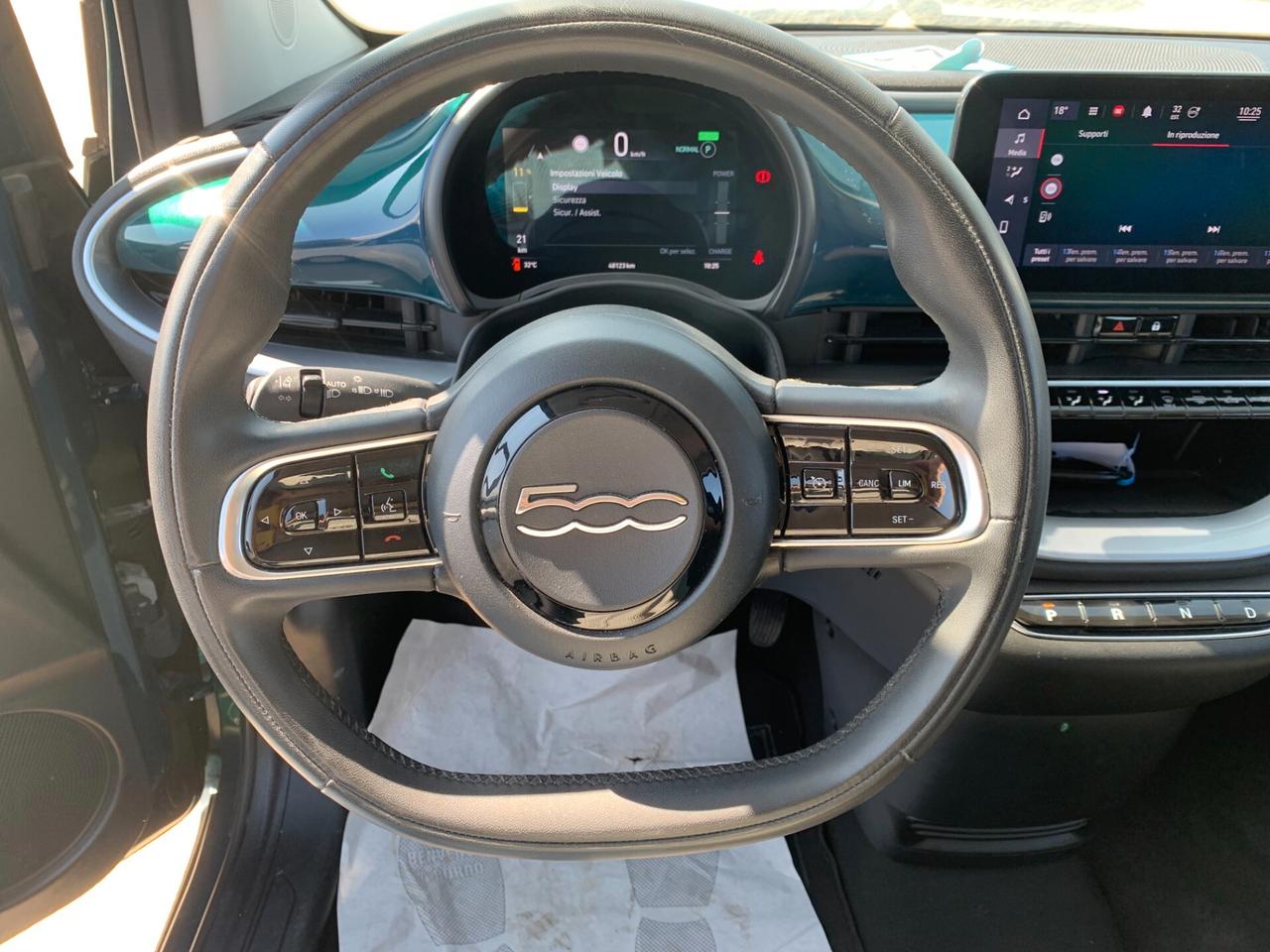 Fiat 500 Action Berlina 42 kWh