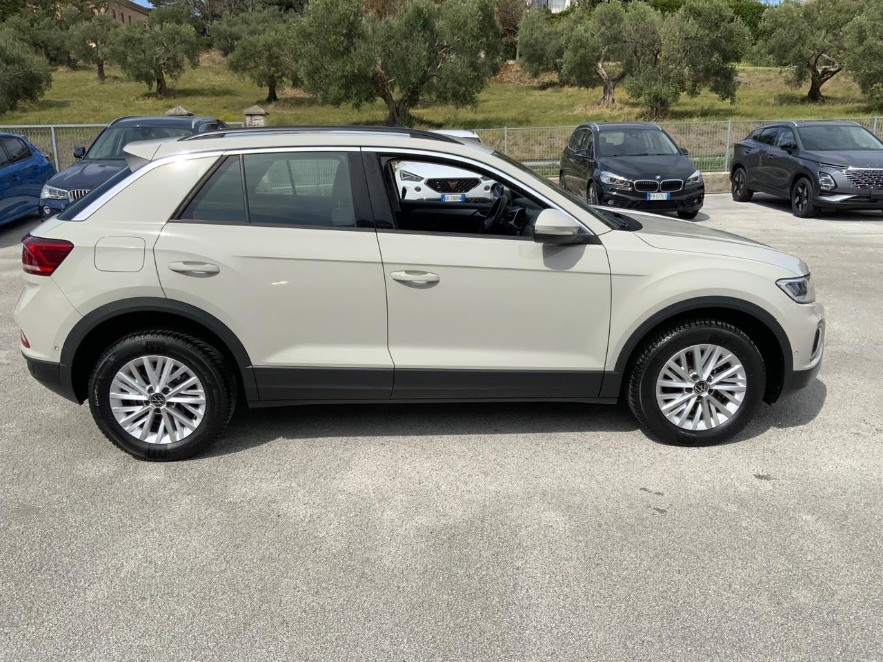 Volkswagen T-Roc 1.0 TSI Life