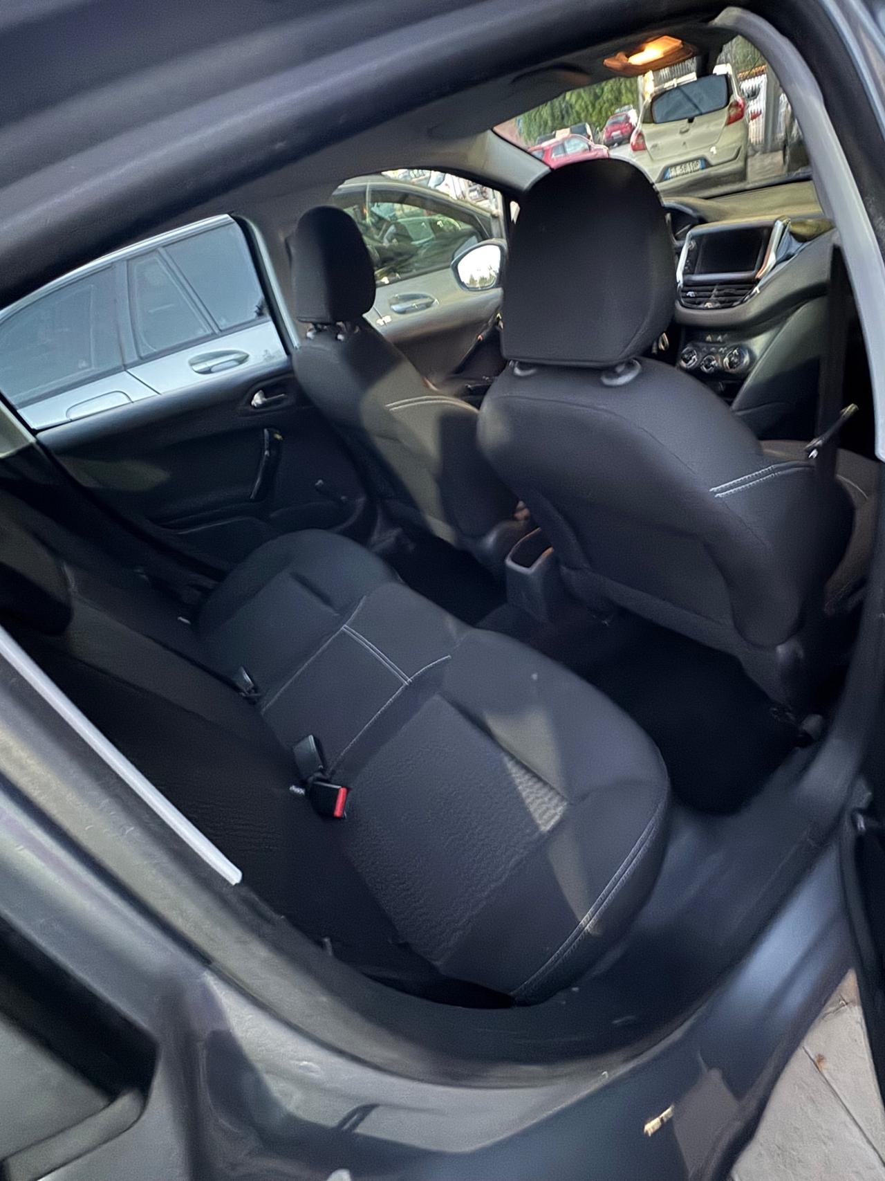 Peugeot 208 BlueHDi 75 S&S 5 porte Active