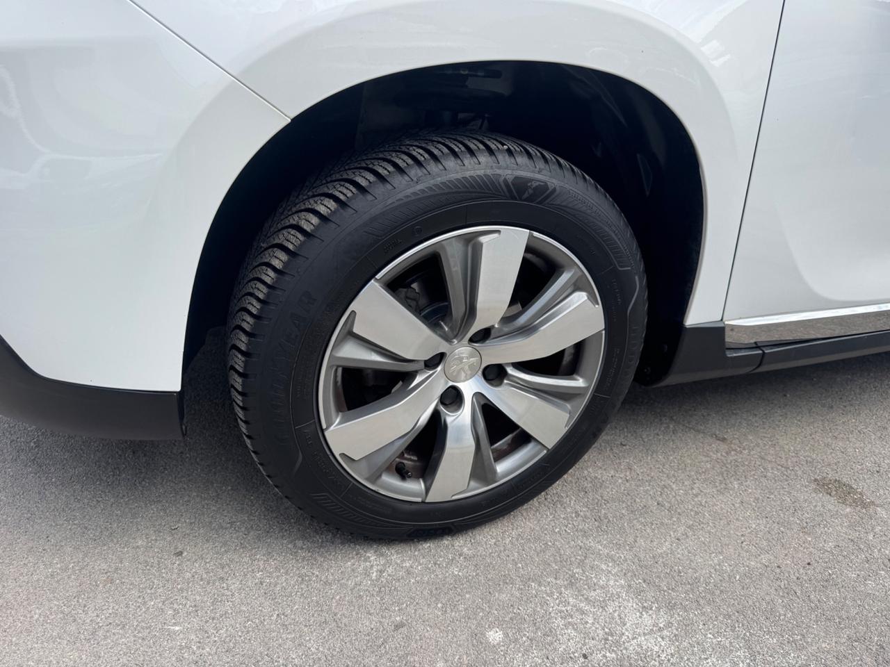Peugeot 2008 1.2 BENZINA 82CV Allure 2016