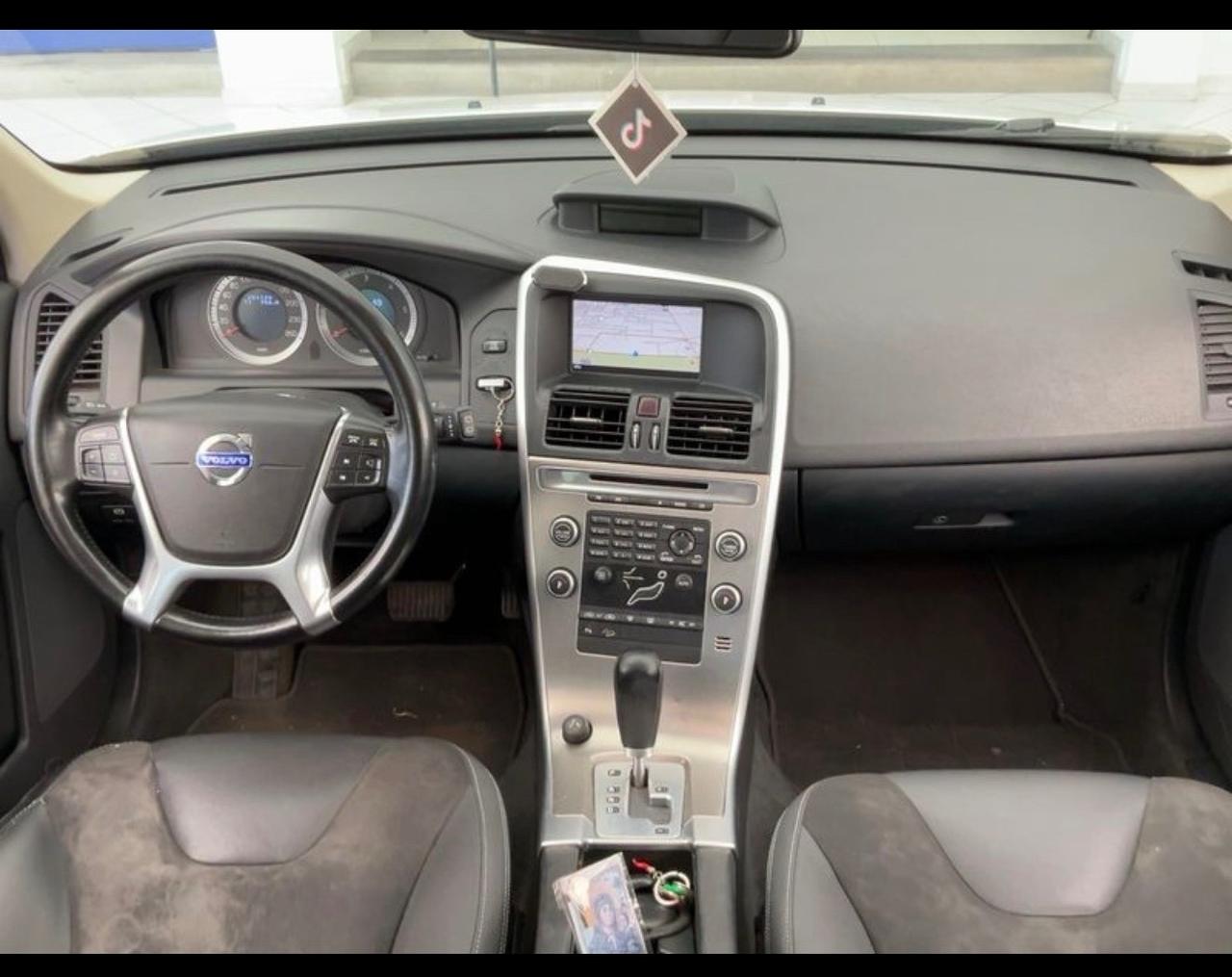 Volvo XC 60 XC60 D5 AWD Geartronic Summum