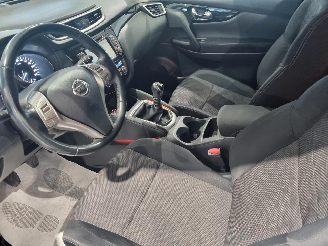 Nissan Qashqai 1.6 dCi 2WD Acenta Premium
