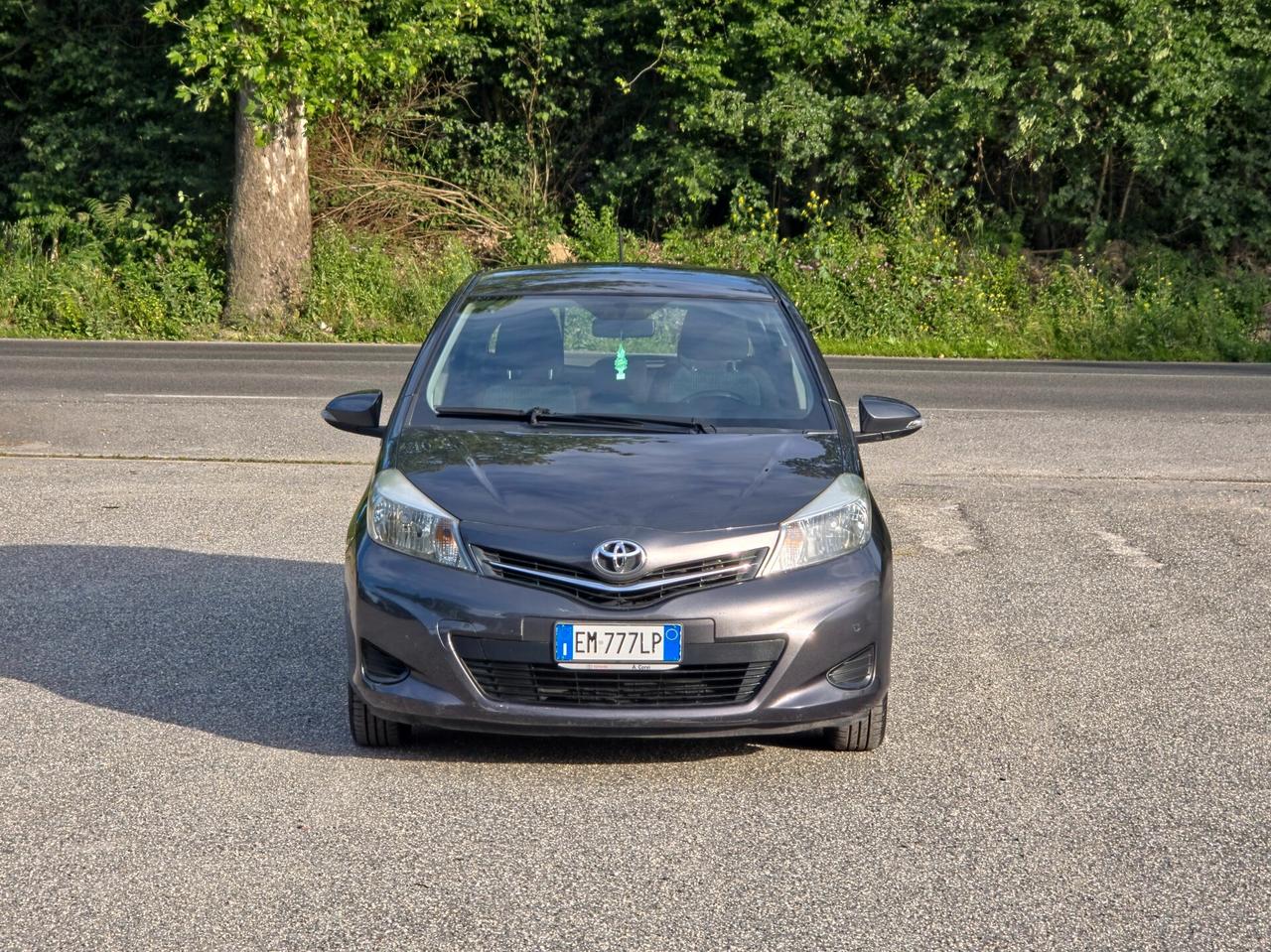 Toyota Yaris 1.0 5 porte Lounge CV-69 E5B Manuale NEO
