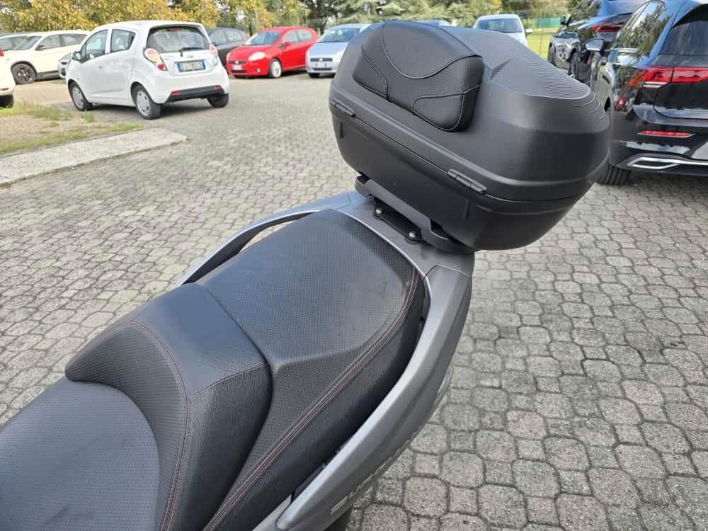 Suzuki AN Burgman 400