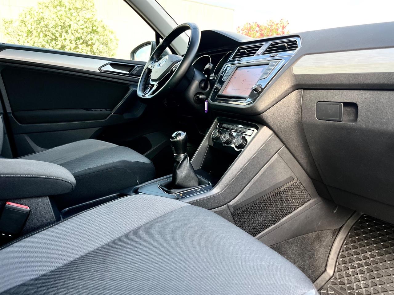 EURO6B Volkswagen Tiguan 1.6 TDI *NAVI*SEDIL RISCALD