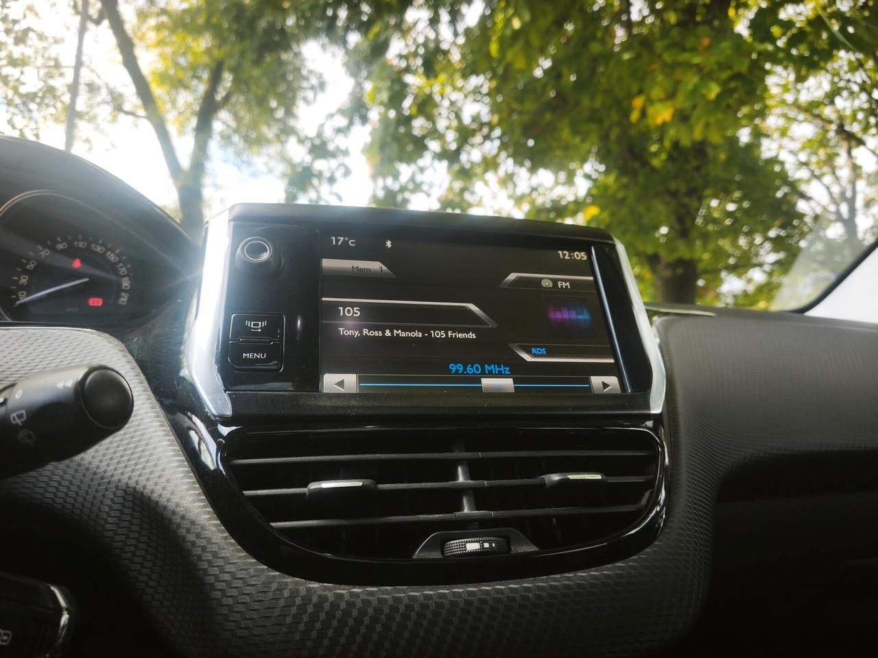 Peugeot 2008 1.6 e-HDi 115 CV Stop&Start Allure