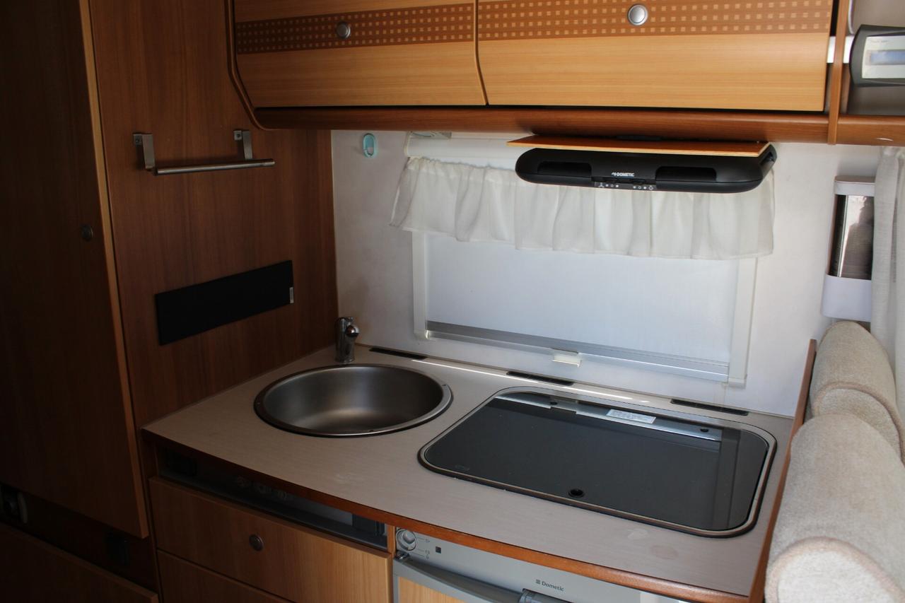 Ford CARADO FORD TRANSIT CAPRON A 241 IMPIANTO A IDROGENO