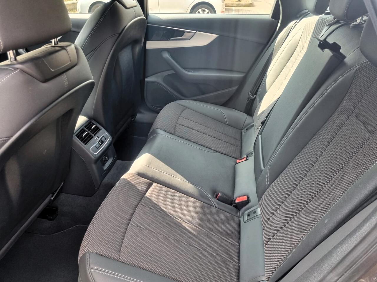 Audi A4 Avant 35 TDI/163 CV S tronic S line edition