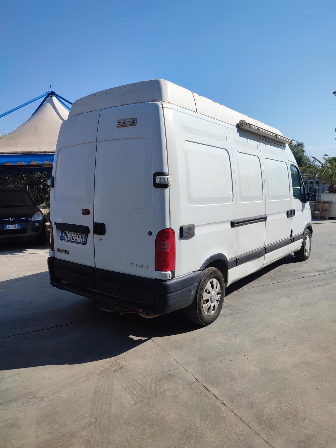 RENAULT MASTER CAMPERIZZATO