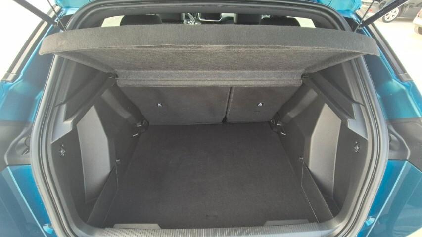 Peugeot 2008 Hybrid 145 e-DCS6 Allure - 2025