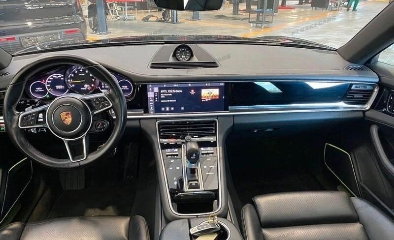 Porsche Panamera 2.9 4 E-Hybrid 462CV TOT 05/2018 TETTO 4 RUOTE STERZANTI