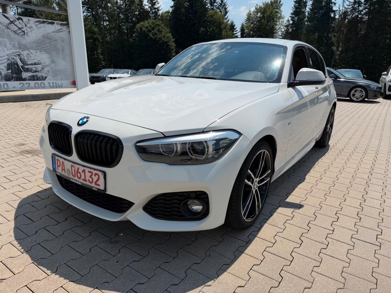 Bmw 118 i 5 porte. Edizione M Sport Shadow
