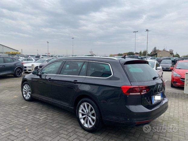 VOLKSWAGEN Passat Variant 2.0 TDI SCR EVO DSG Bu