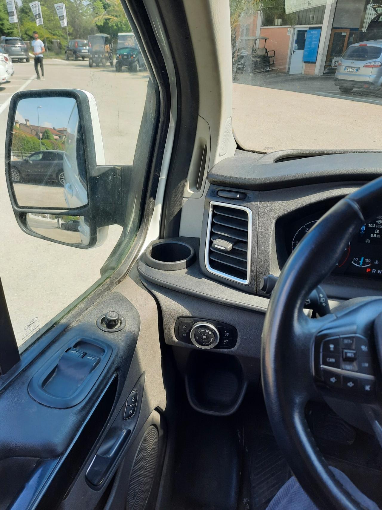 FORD TRANSIT CUSTOM SPORT PR. IVATO