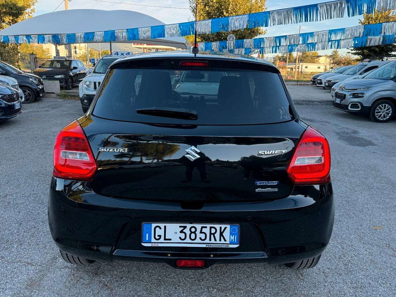 "UNA CHICCA" Suzuki Swift 1.2 Hybrid 4x4 AllGrip Top