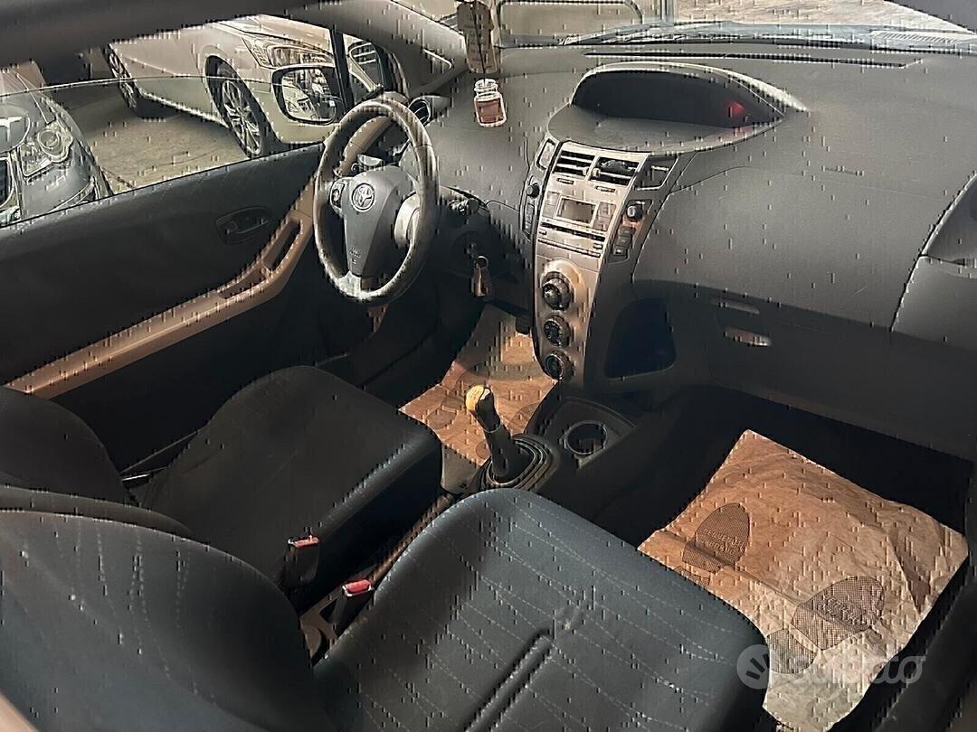 Toyota Yaris 1.3 benzina -2007