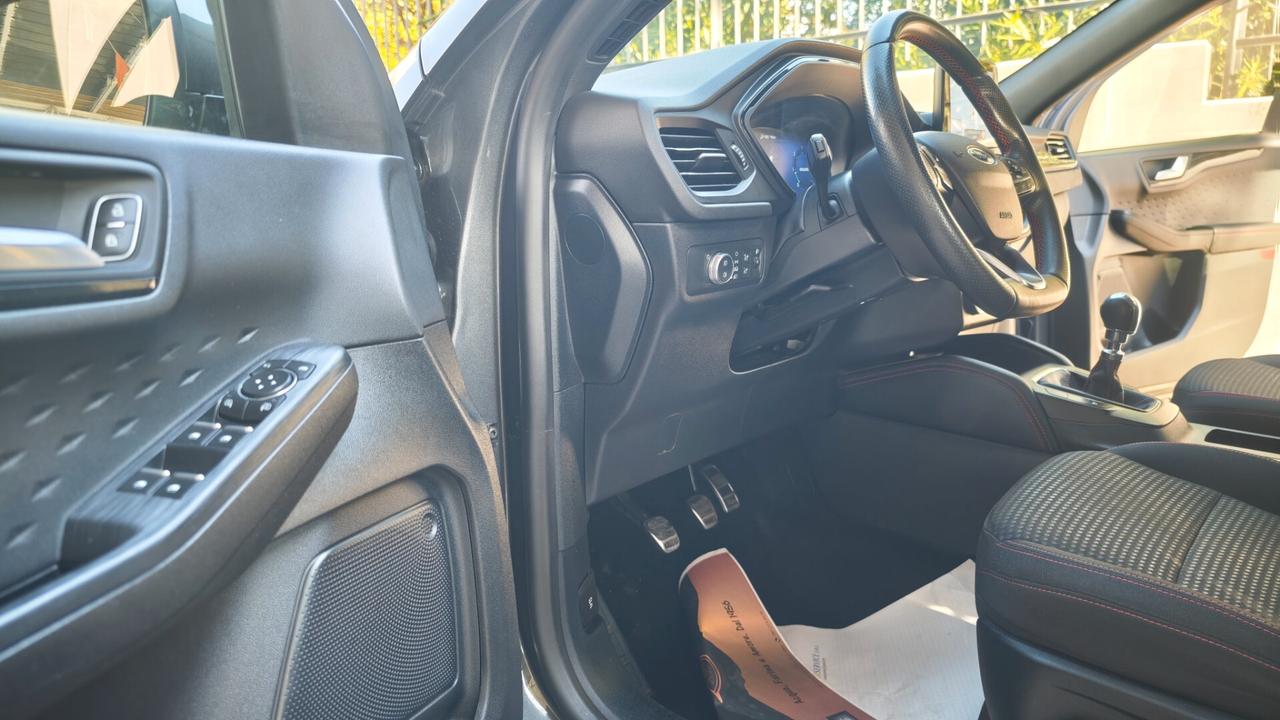 PARI A NUOVA KUGA ST-LINE 1.5dci 120cv full