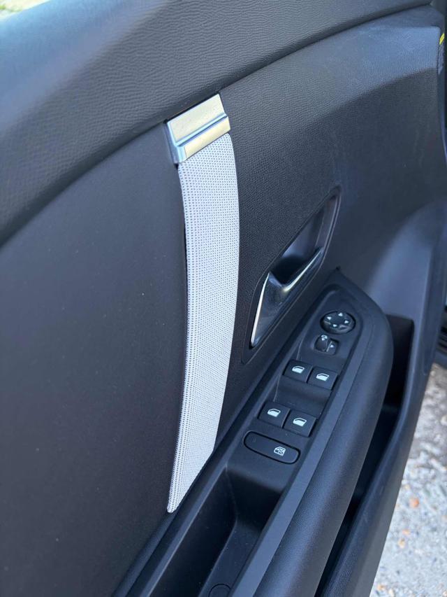 CITROEN C4 X Hybrid 136 e-DCS6 Plus