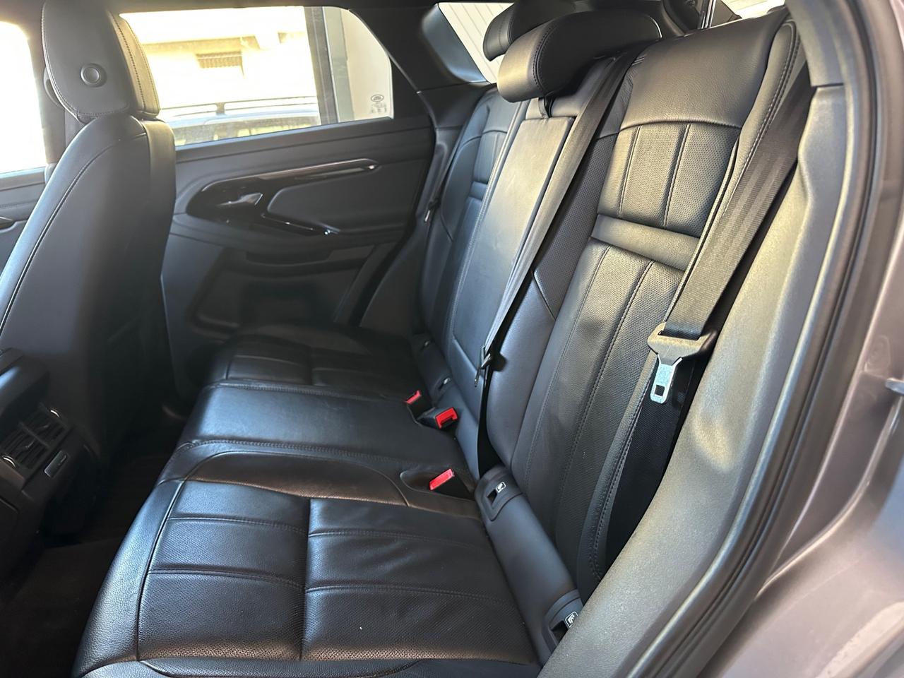 Land Rover Range Evoque 2.0 Hybrid R-Dynamic TD4 150 CV