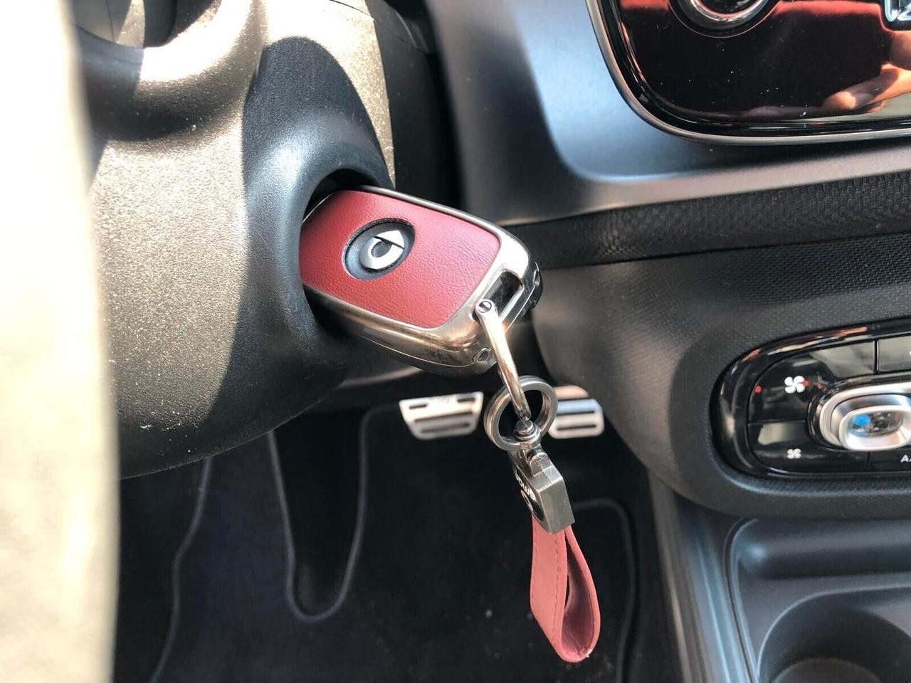 Smart ForTwo 90 0.9 Turbo NAVY/PELLE/TELECAMERA ECC...CABRIO POSSIBILITA' GARANZIA EUROPEA CONFORMGETS COMPLETA FINO A 60 MESI!!!