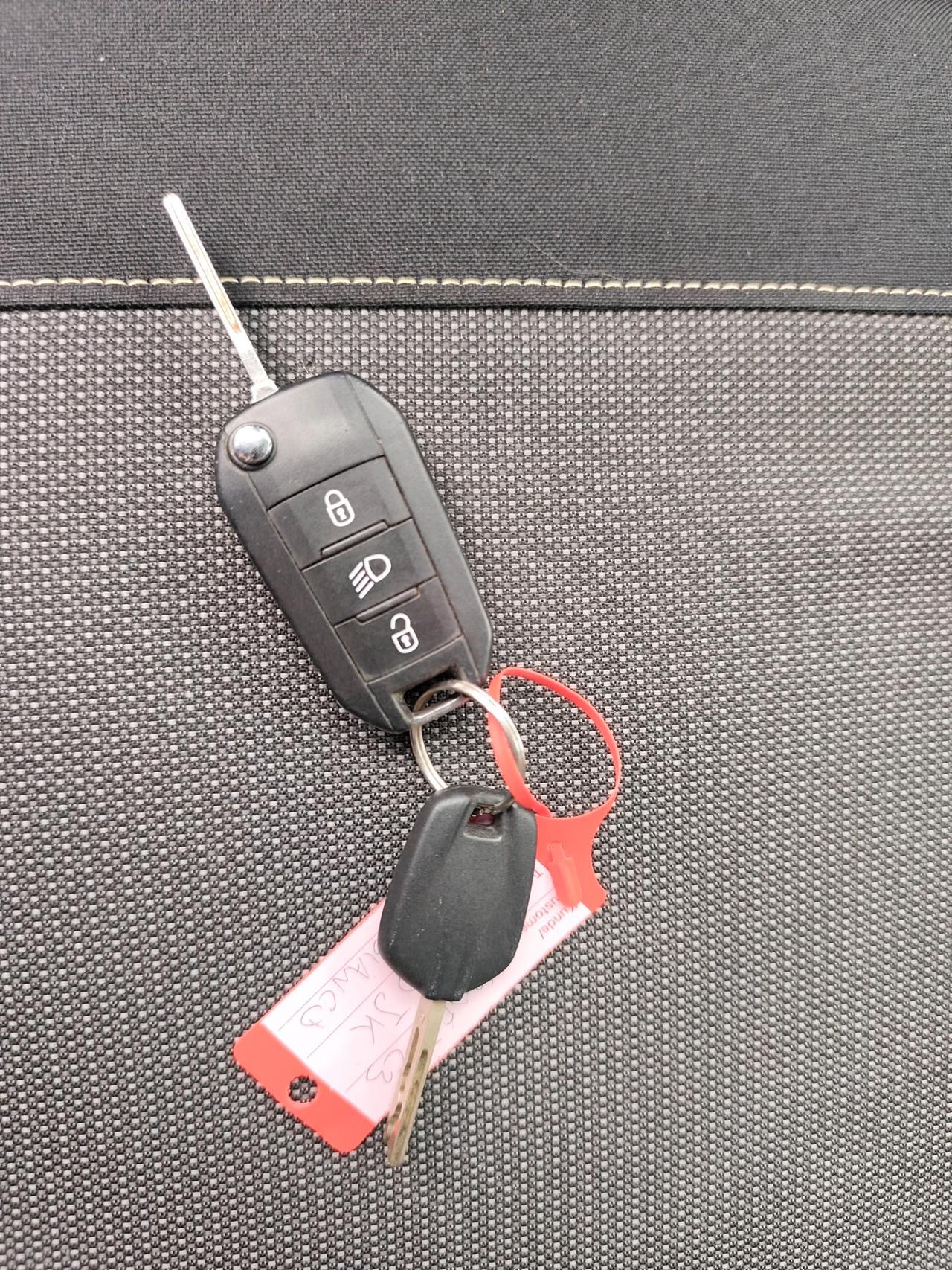 Citroen C3 1.6 BlueHDi 75cv Shine