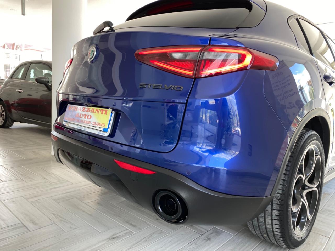 Alfa Romeo Stelvio 2.2TurboD Q4 SPRINT R20/BLACK2021