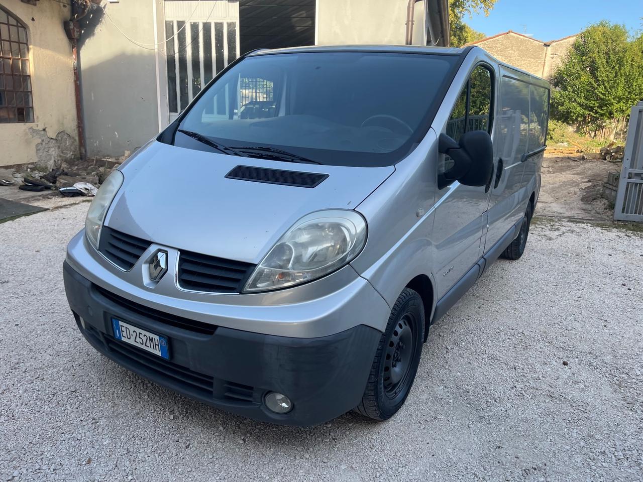 Renault Trafic T27 2.5 dCi/150 PC-TN Furgone DPF