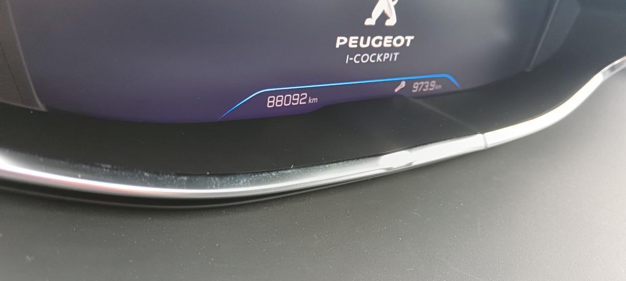 Peugeot 3008 BlueHDi 130 S&S EAT8 Allure