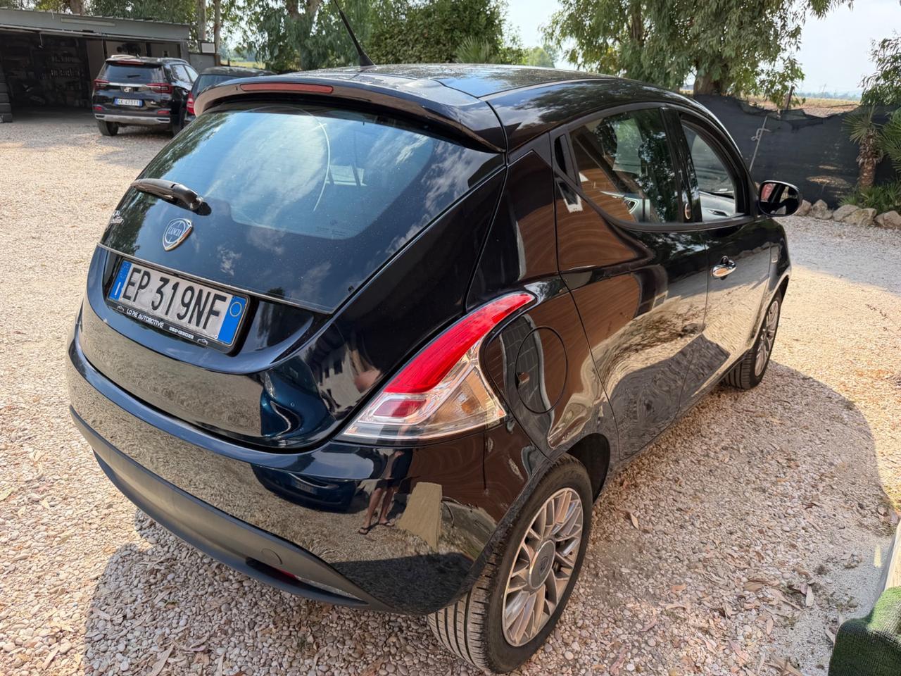 Lancia Ypsilon 1.2 69 CV 5 porte GPL Ecochic Gold