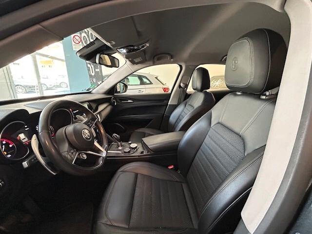 Alfa Romeo Stelvio 2.2 Turbodiesel 210 CV AT8 Q4 Executive