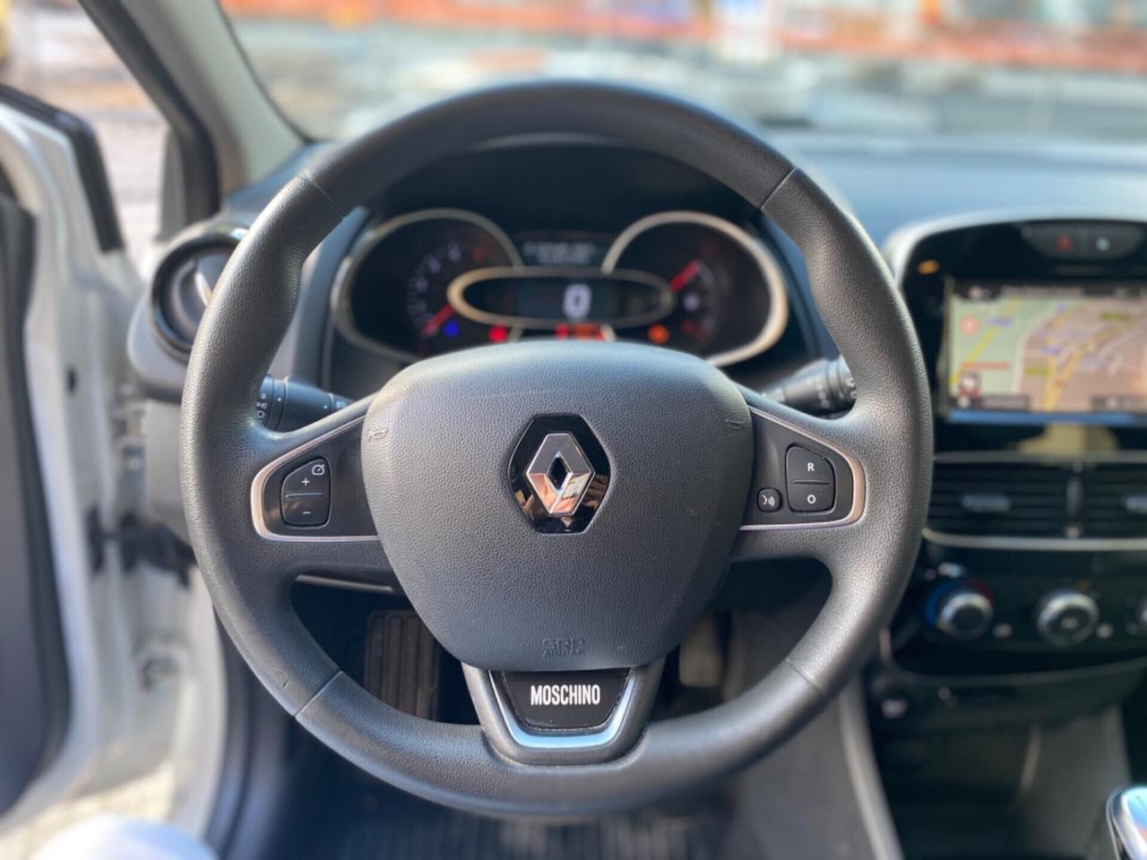 Renault Clio dCi 75 CV 5 porte Moschino - 2019