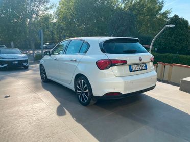 FIAT Tipo (2015-->) Tipo 1.3 Mjt S&S 5 porte Lo...