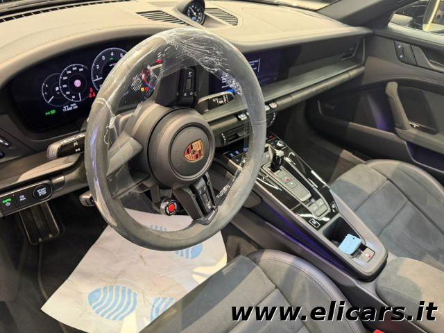 PORSCHE 992 Targa 4 GTS 992.2