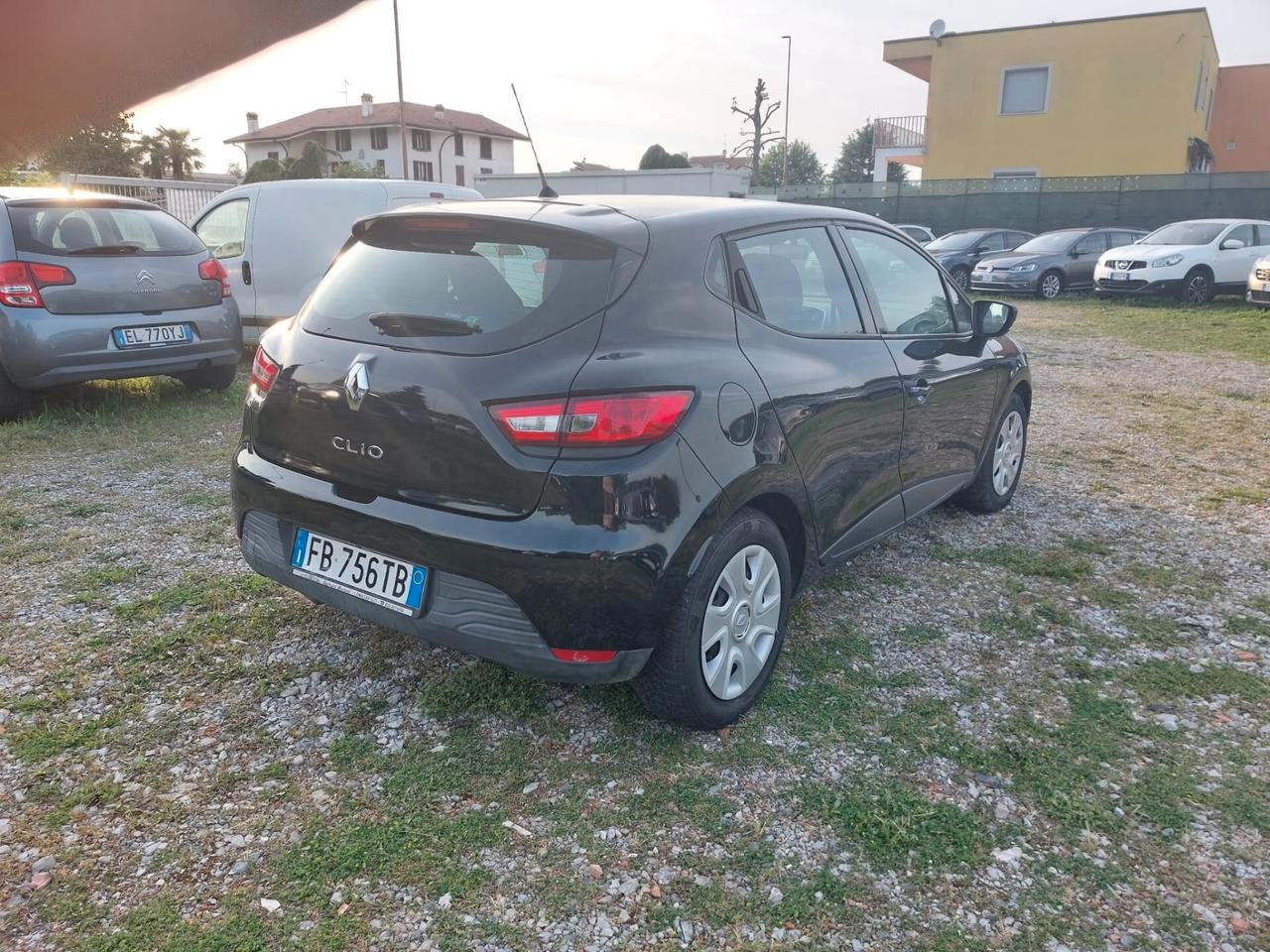 Renault Clio dCi 8V 75 CV Start&Stop 5 porte Energy Duel