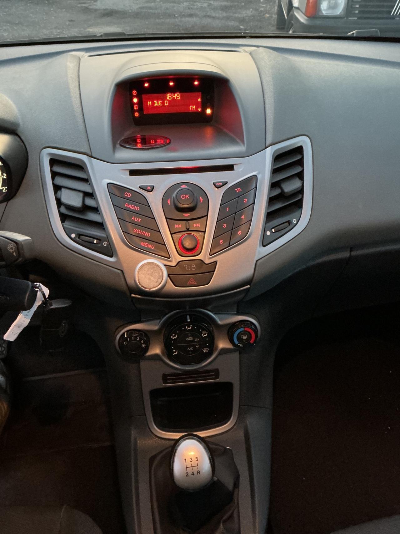 Ford Fiesta 1.2 82CV 3 porte Titanium