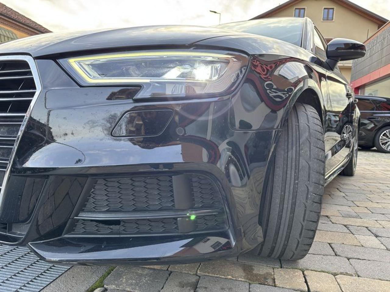 Audi A3 SPB 2.0 TDI S Line S tronic FULL LED-NAVI-18"