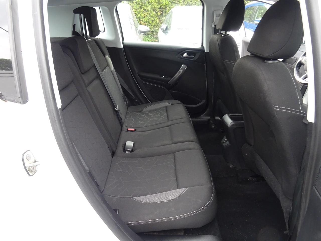 Peugeot 2008 PureTech 82 Active OK NEOPATENTATI