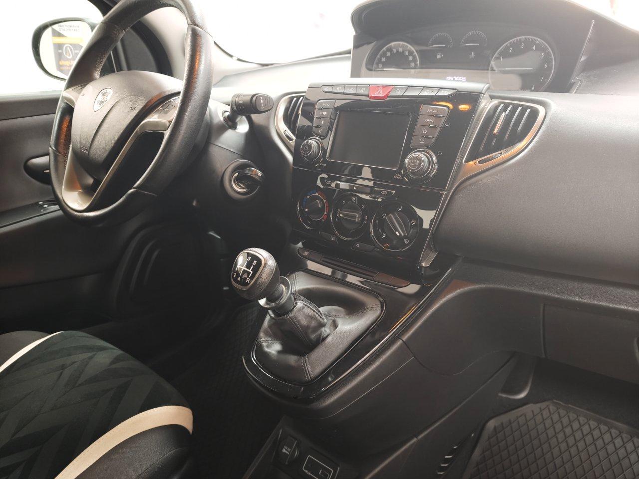 Lancia Ypsilon 5 Porte Ypsilon 1.2 Gold 69cv my16