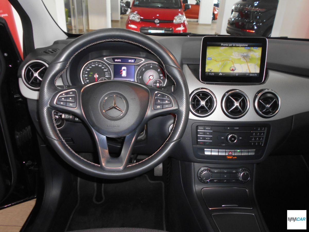 MERCEDES - Classe B - B 200 d Sport