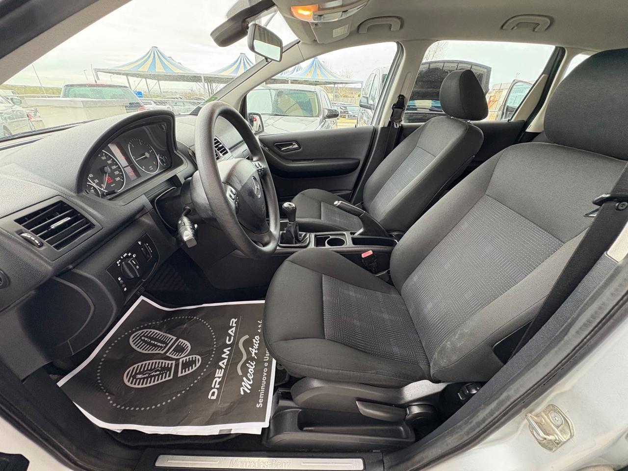 Mercedes-benz A 160 CDI BlueEFFICIENCY Avantgarde