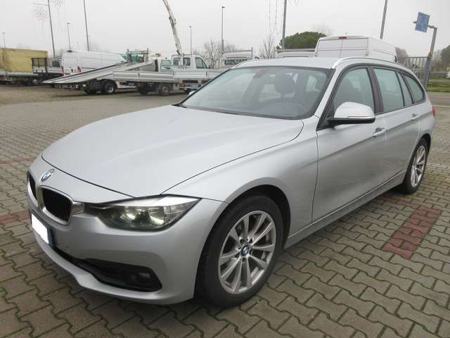 BMW 320 320d Touring xdrive auto