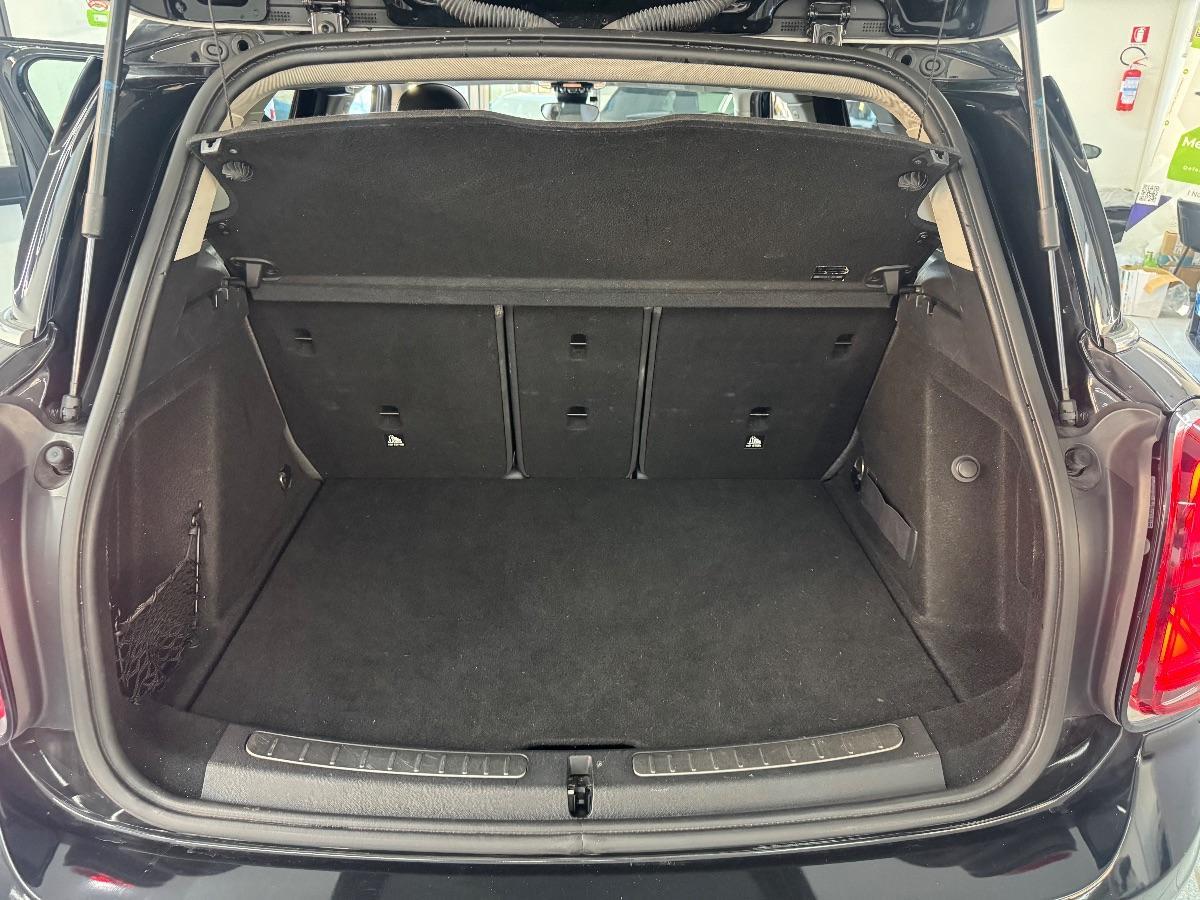 MINI COUNTRYMAN Cooper D Hype aut. TETTO/ NAVI/ LED