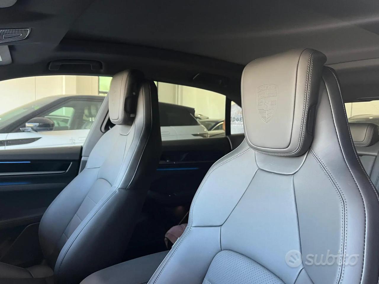 Porsche Macan 4