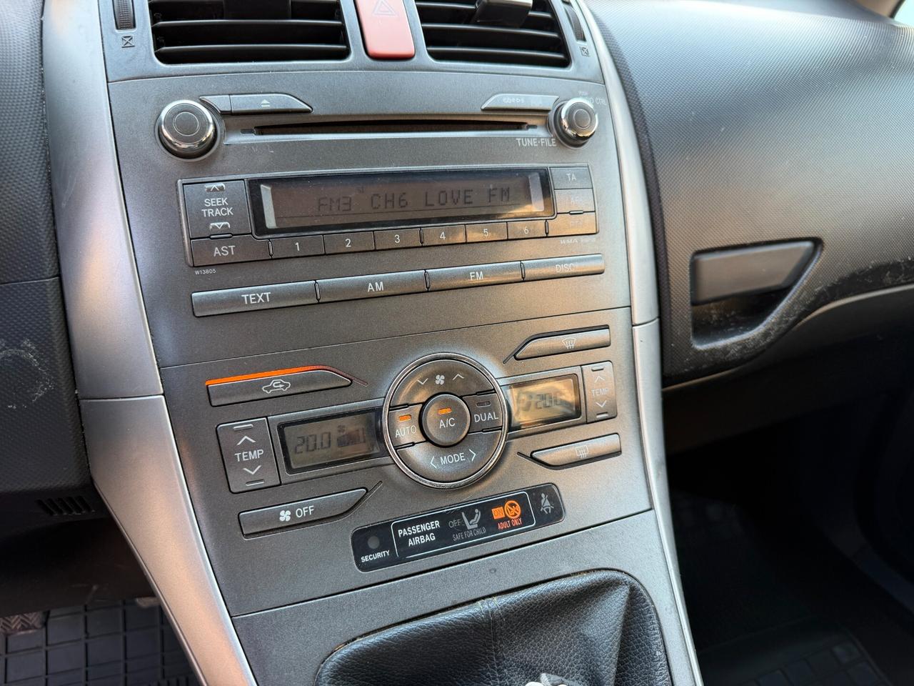 Toyota Auris 2.0 D-4D DPF 5 porte Sol