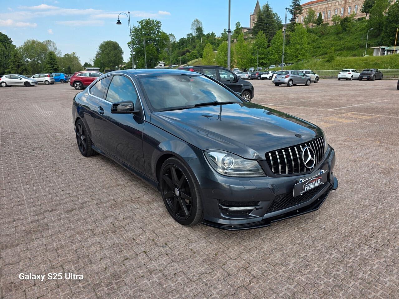 Mercedes C220 coupe AMG valutiamo usato /scambio