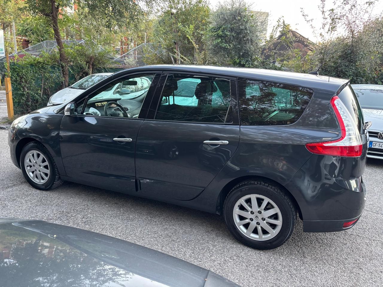 Renault Scenic 1.5 dCi 110CV 7 posti