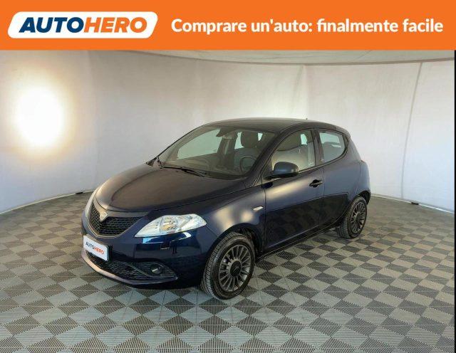 LANCIA Ypsilon 1.0 FireFly 5 porte S&S Hybrid Ecochic Silver