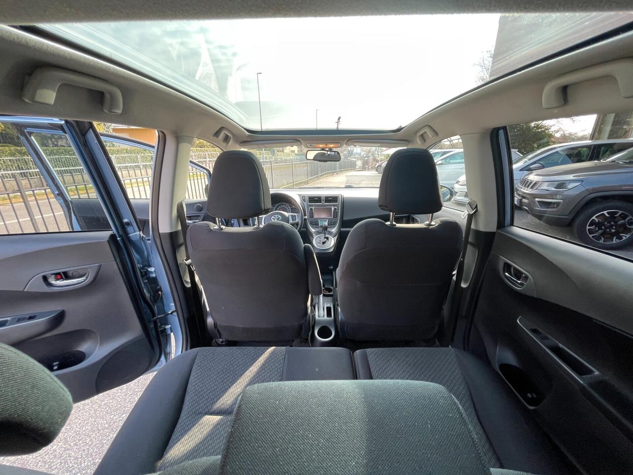 Toyota Verso-S 1.3 MT Lounge