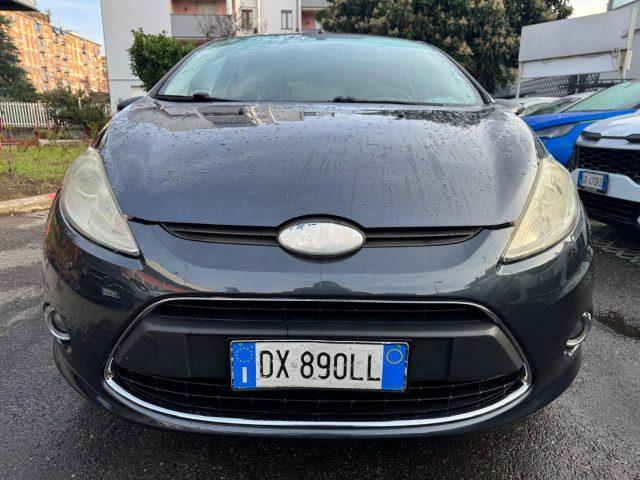 FORD Fiesta + 1.4 TDCi 68CV 5 porte